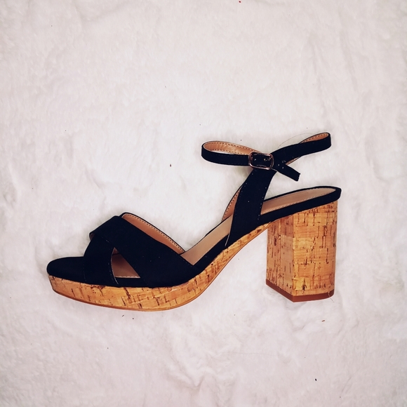 NEW STRAPPY BLACK BLOCK SANDALS - Picture 1 of 7